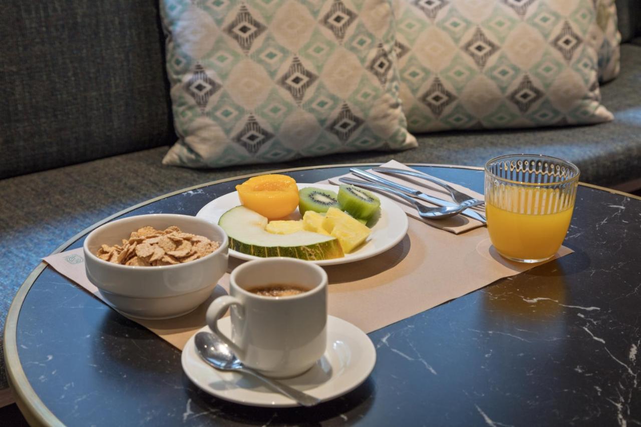 Hotel Via Augusta Barcelona Ngoại thất bức ảnh